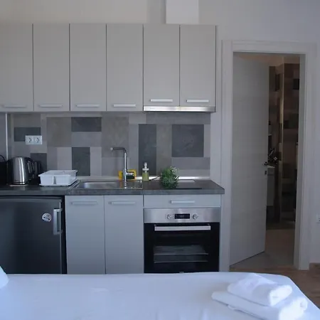 Aphrodite Luxury 4 Apartment